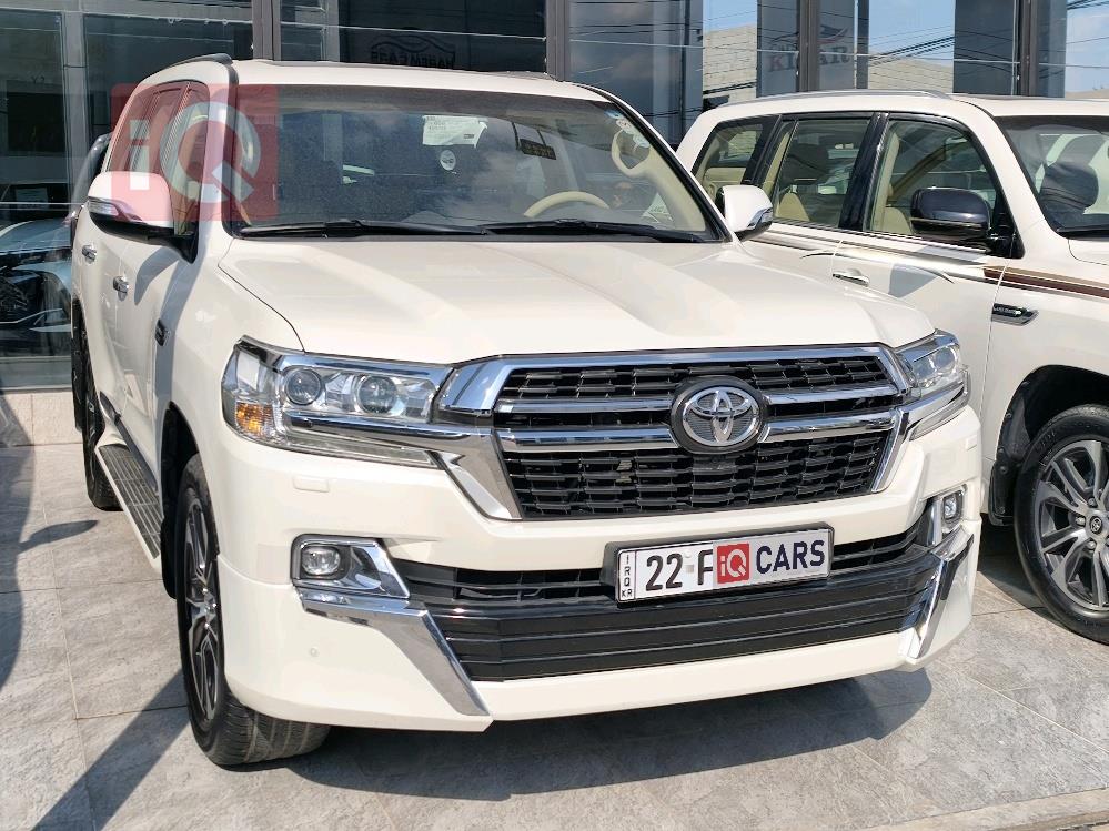 تويوتا لاندكروزر